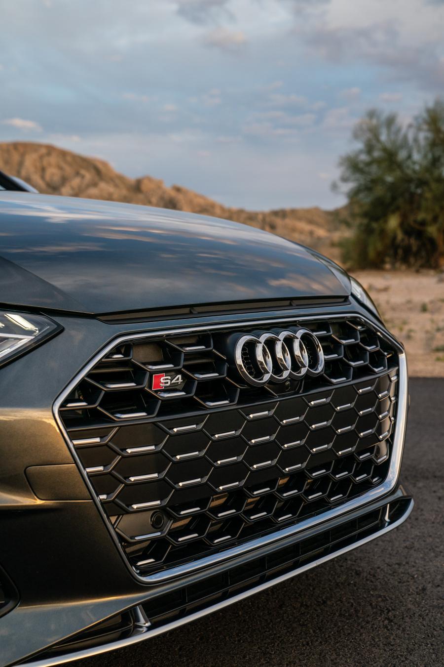 Детали экстерьера Audi S4 Sedan TFSI (B9) 2020 года  (NA) (фото 53 из 54)